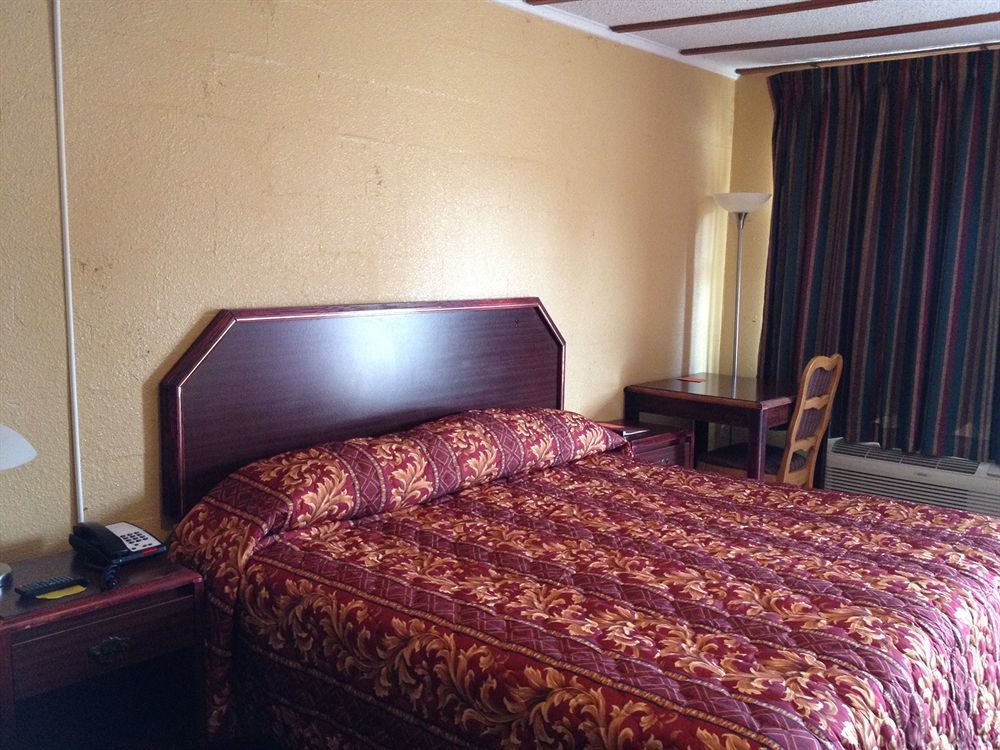 Holiday Motel Hugo Zewnętrze zdjęcie